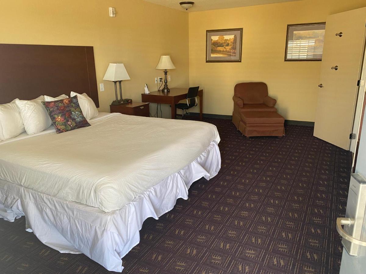 Southern Inns And Suites Now Offering Rv Spaces For Rent Yorktown Exteriér fotografie