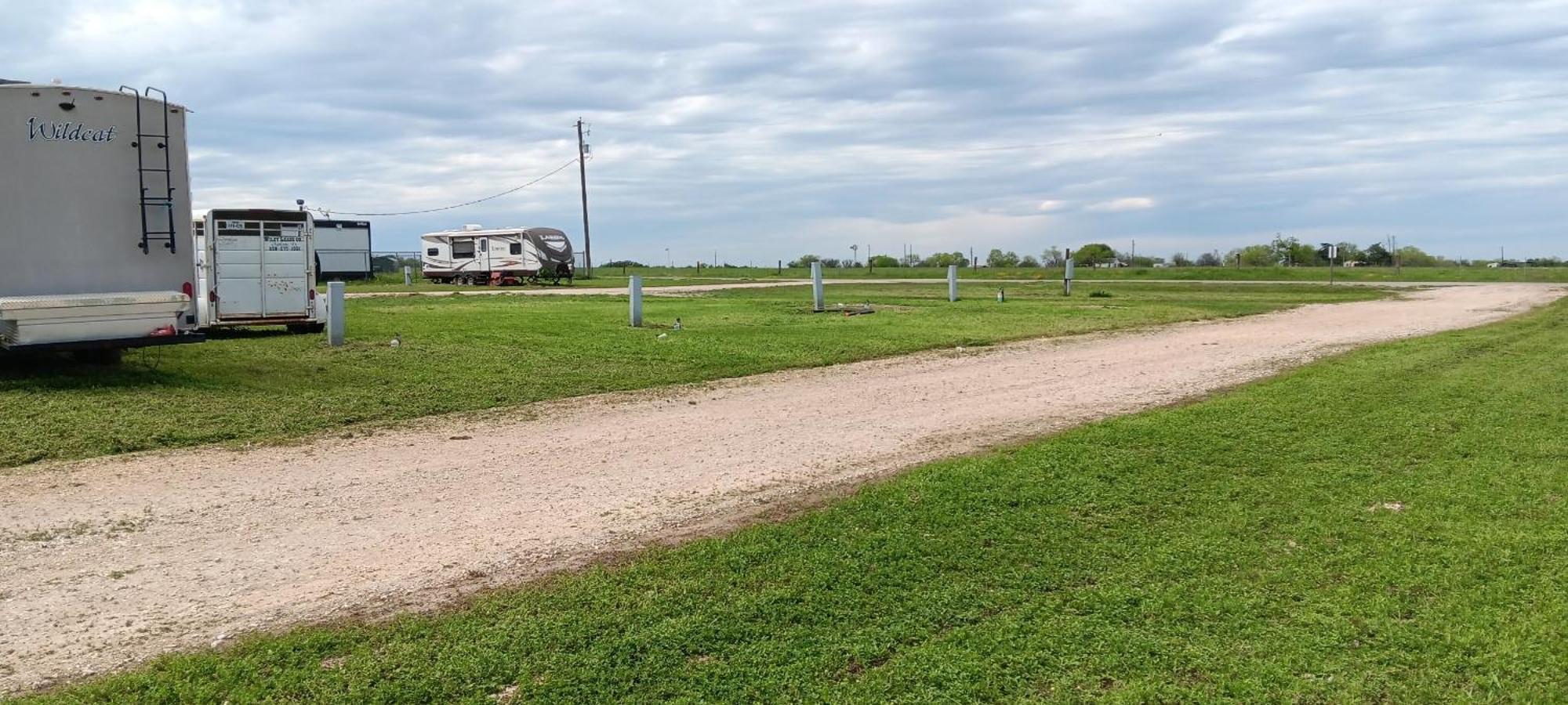 Southern Inns And Suites Now Offering Rv Spaces For Rent Yorktown Exteriér fotografie